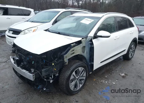 2020 Kia Niro Ev Ex Premium z USA, uszkodzony, nr VIN KNDCE3LGXL5040179